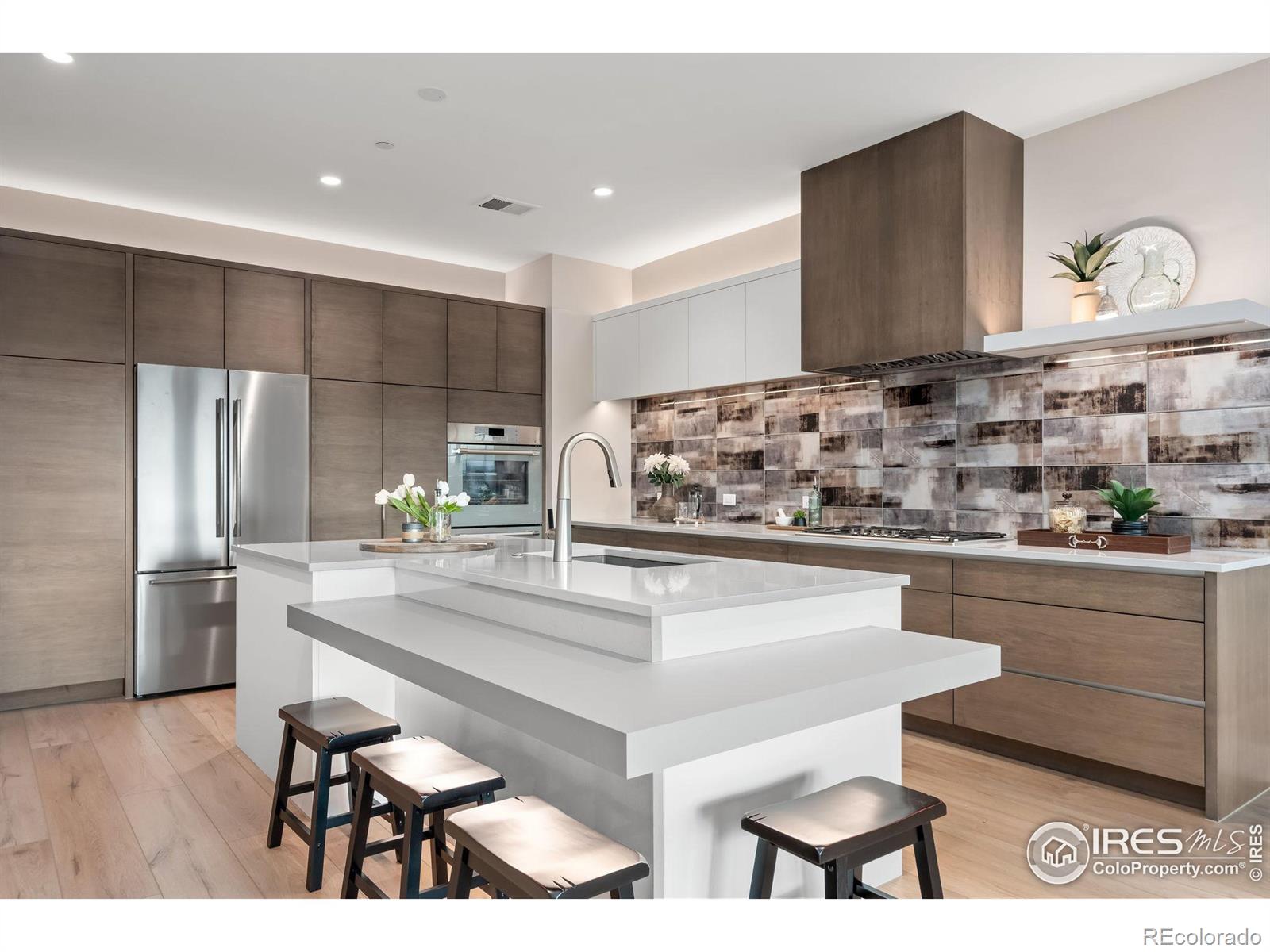 MLS Image #4 for 205 e 6th street,loveland, Colorado