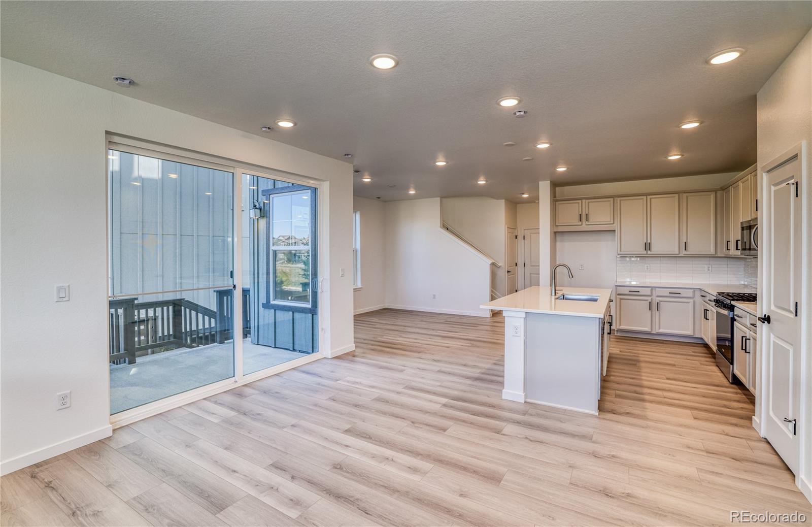 MLS Image #3 for 8635  hotchkiss street,littleton, Colorado
