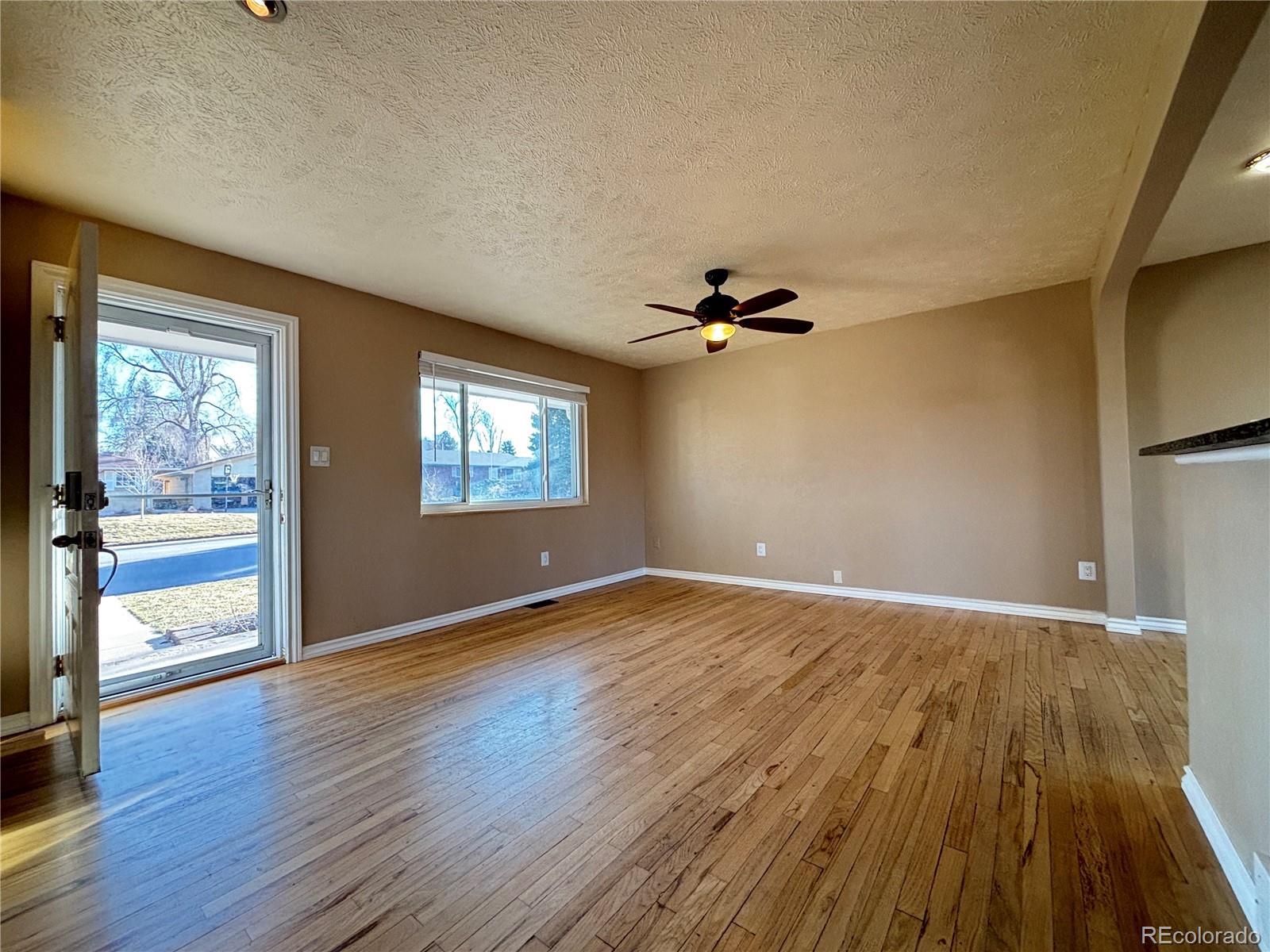 MLS Image #5 for 2357 e mineral avenue,centennial, Colorado