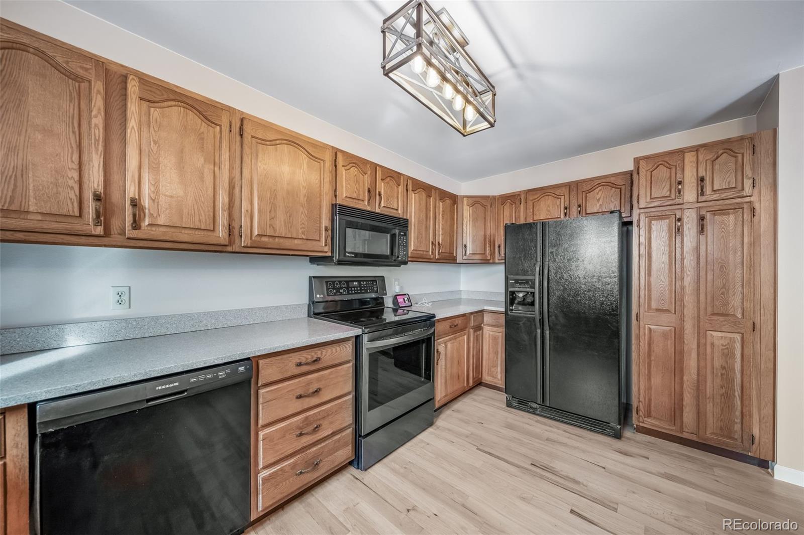 MLS Image #11 for 21600 e 11th avenue,aurora, Colorado