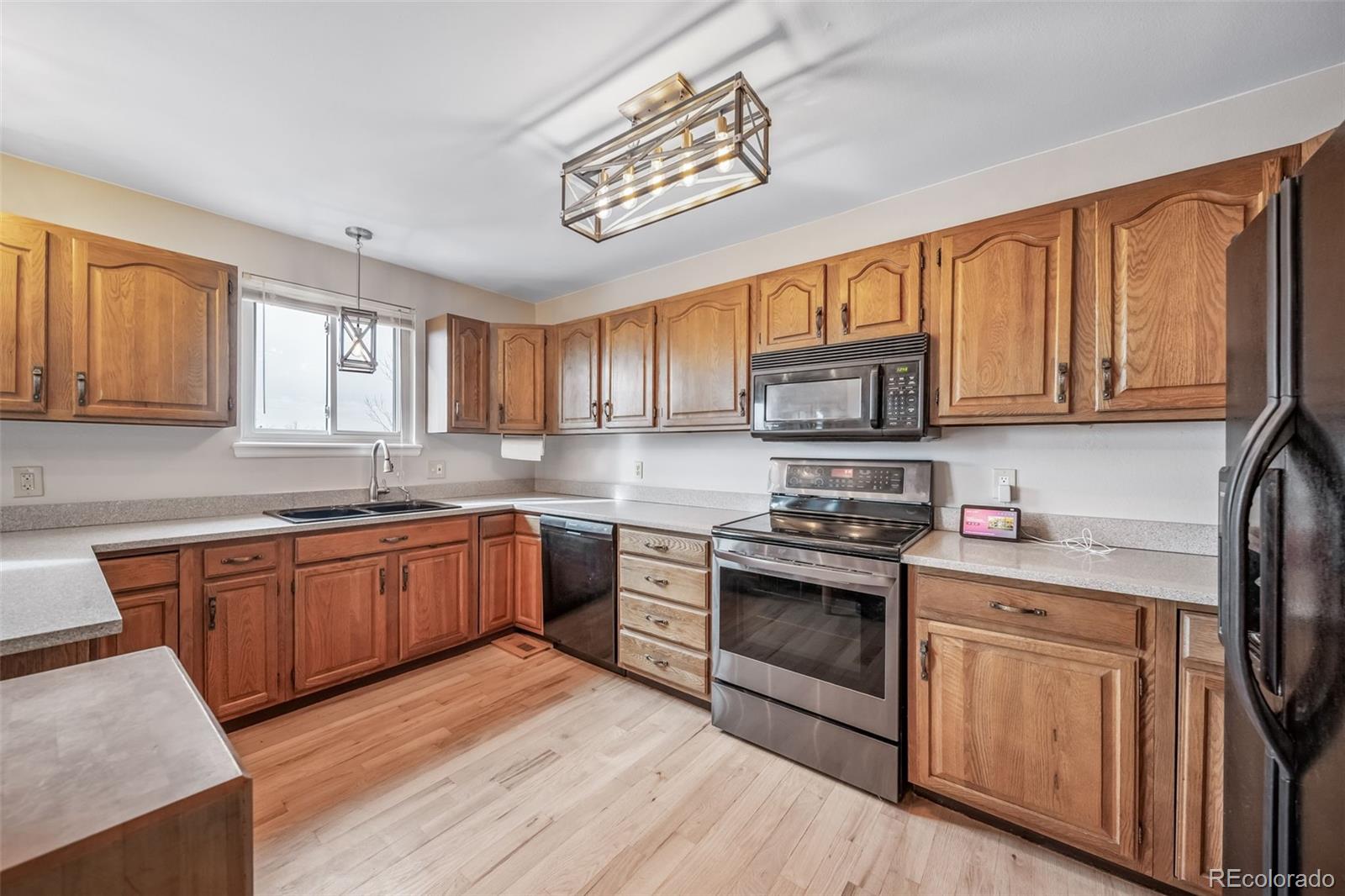 MLS Image #9 for 21600 e 11th avenue,aurora, Colorado