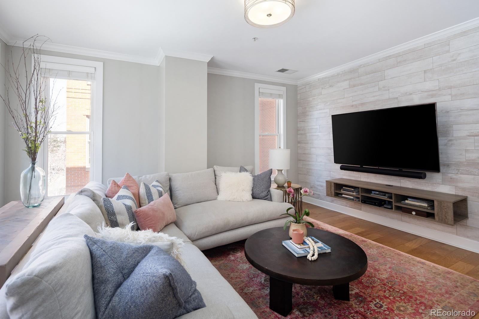 MLS Image #12 for 1631 n emerson street,denver, Colorado
