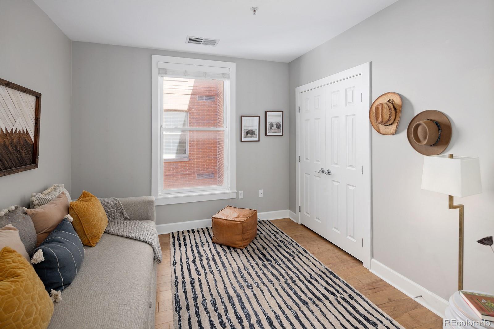 MLS Image #14 for 1631 n emerson street,denver, Colorado