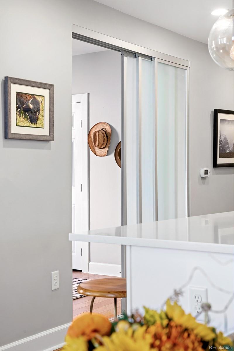 MLS Image #15 for 1631 n emerson street,denver, Colorado