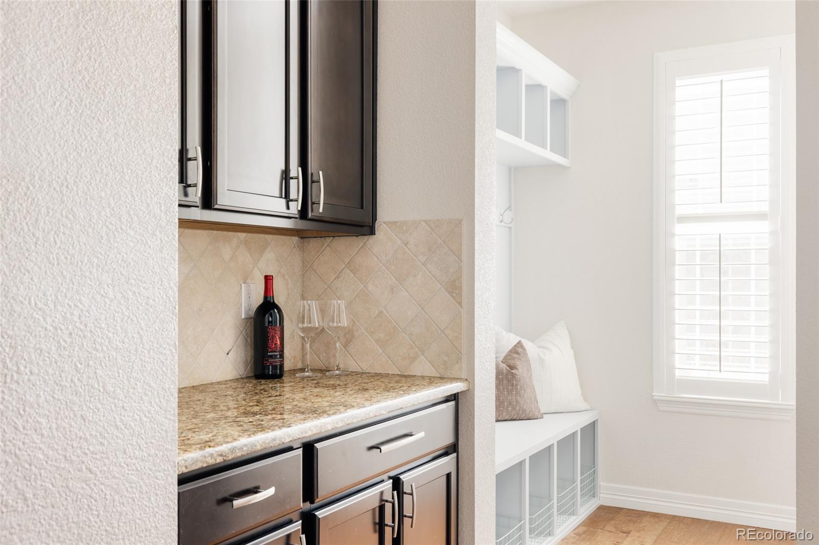 MLS Image #13 for 27274 e lakeview place,aurora, Colorado