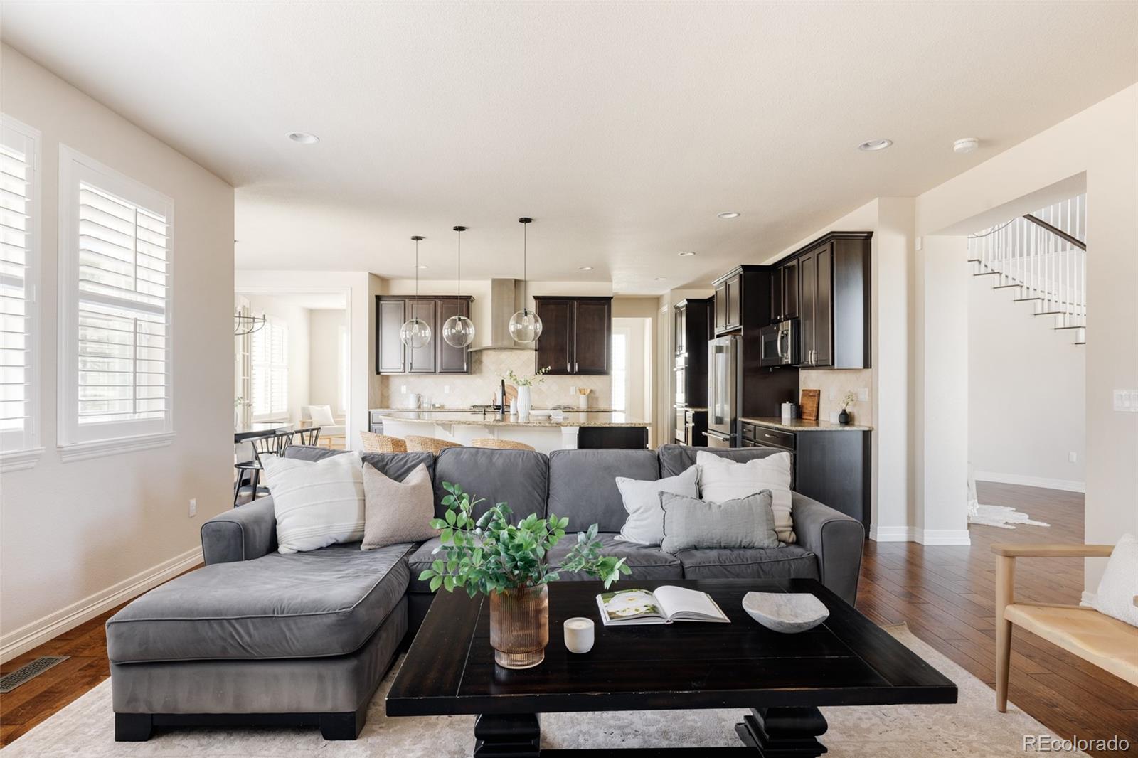 MLS Image #8 for 27274 e lakeview place,aurora, Colorado