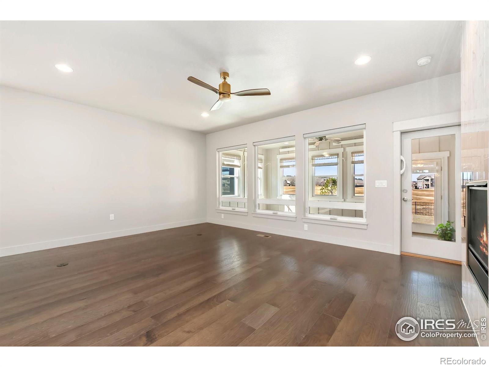 MLS Image #10 for 1944  tidewater lane,windsor, Colorado