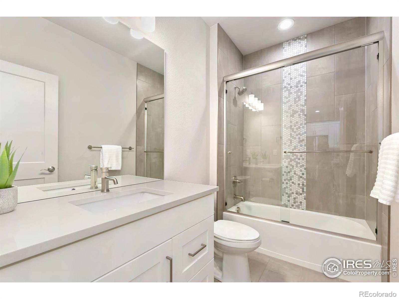 MLS Image #15 for 1944  tidewater lane,windsor, Colorado