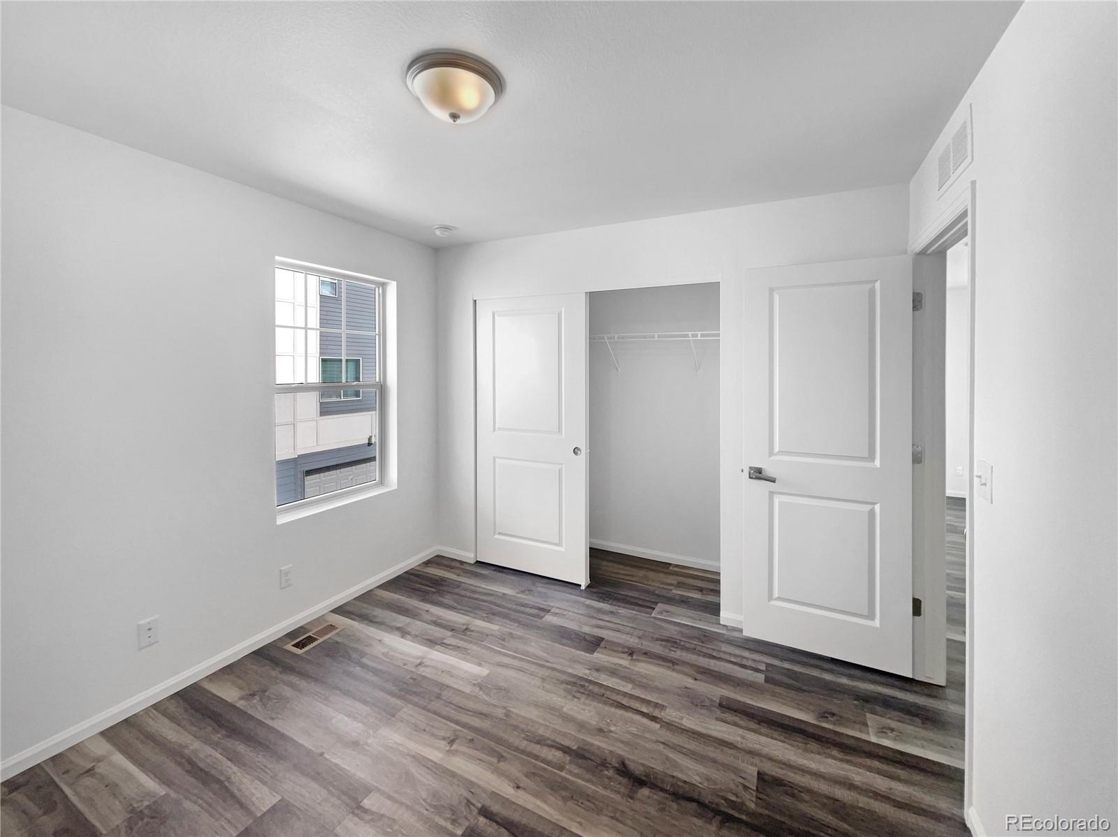 MLS Image #15 for 4940  akron street,denver, Colorado
