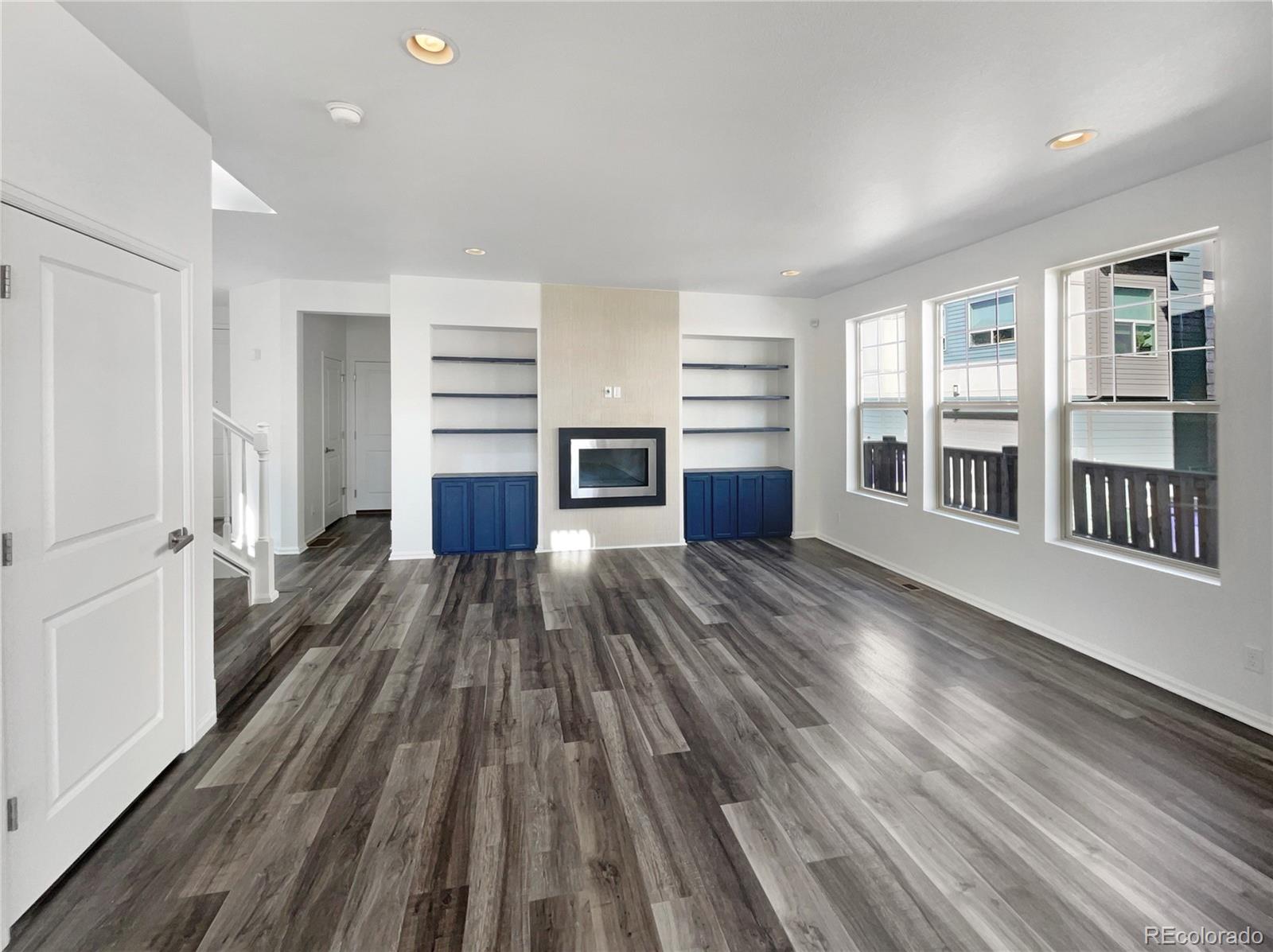 MLS Image #2 for 4940  akron street,denver, Colorado
