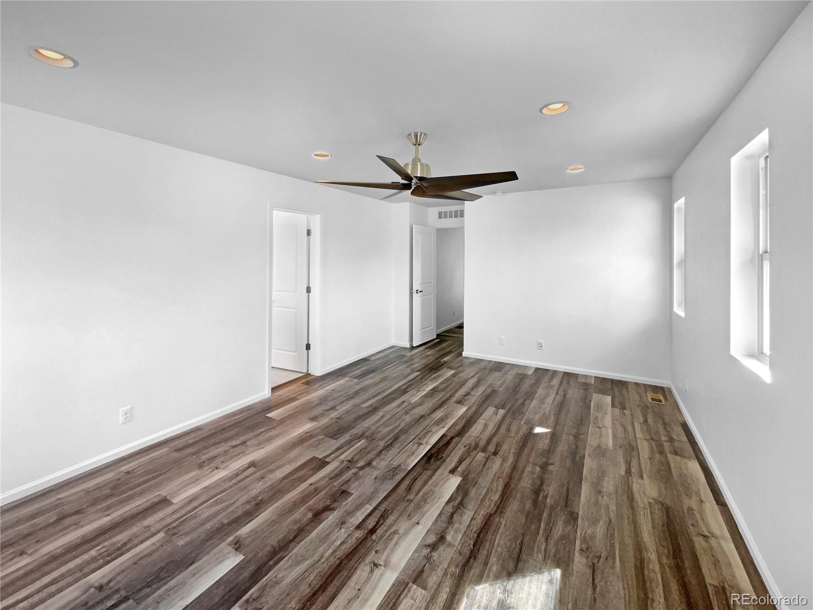 MLS Image #20 for 4940  akron street,denver, Colorado