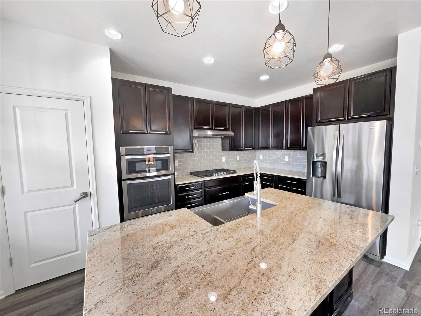 MLS Image #5 for 4940  akron street,denver, Colorado