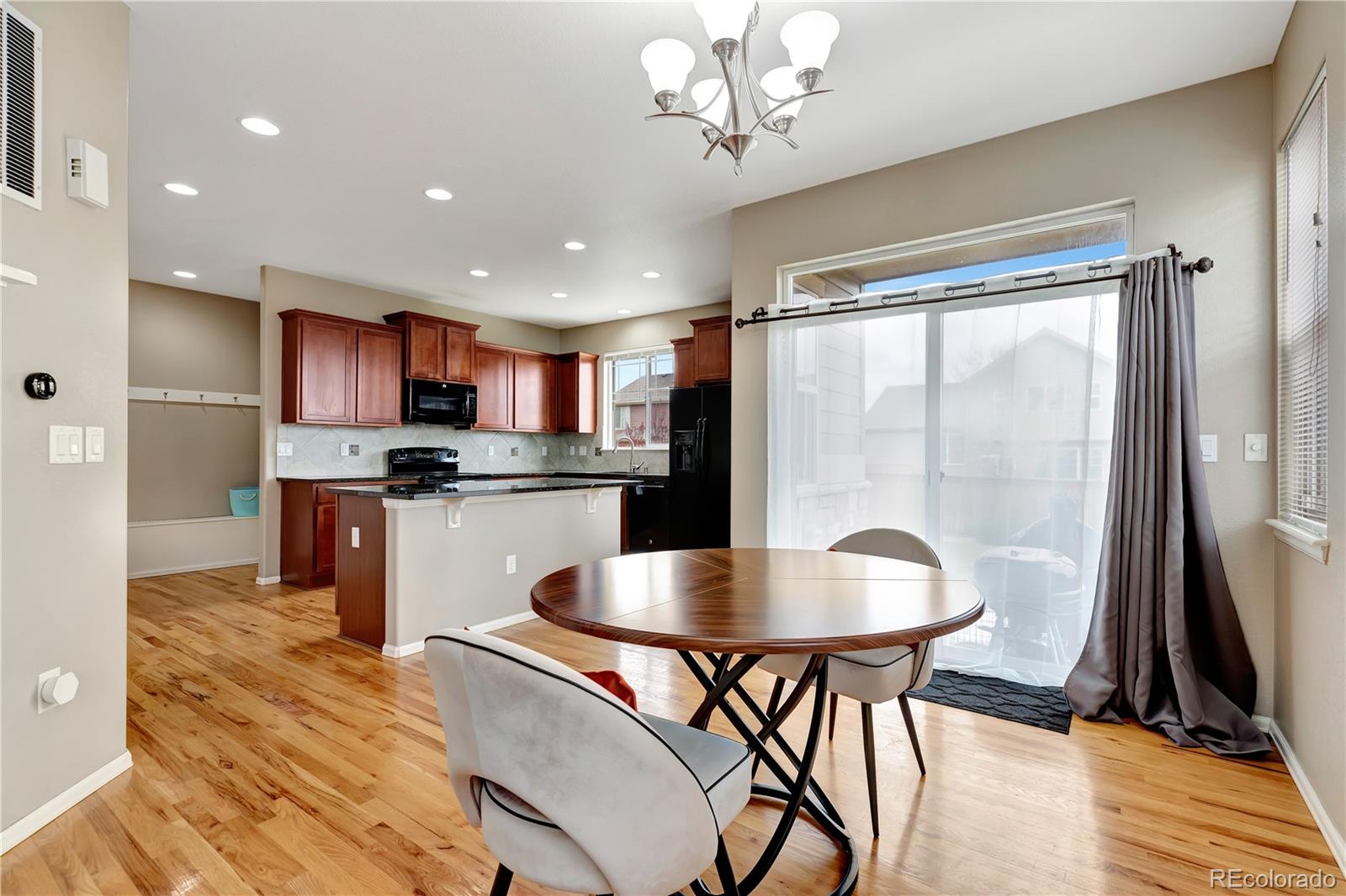 MLS Image #5 for 471 n jackson gap way,aurora, Colorado