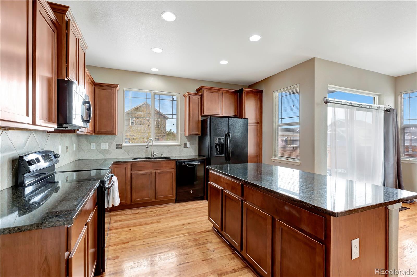 MLS Image #7 for 471 n jackson gap way,aurora, Colorado