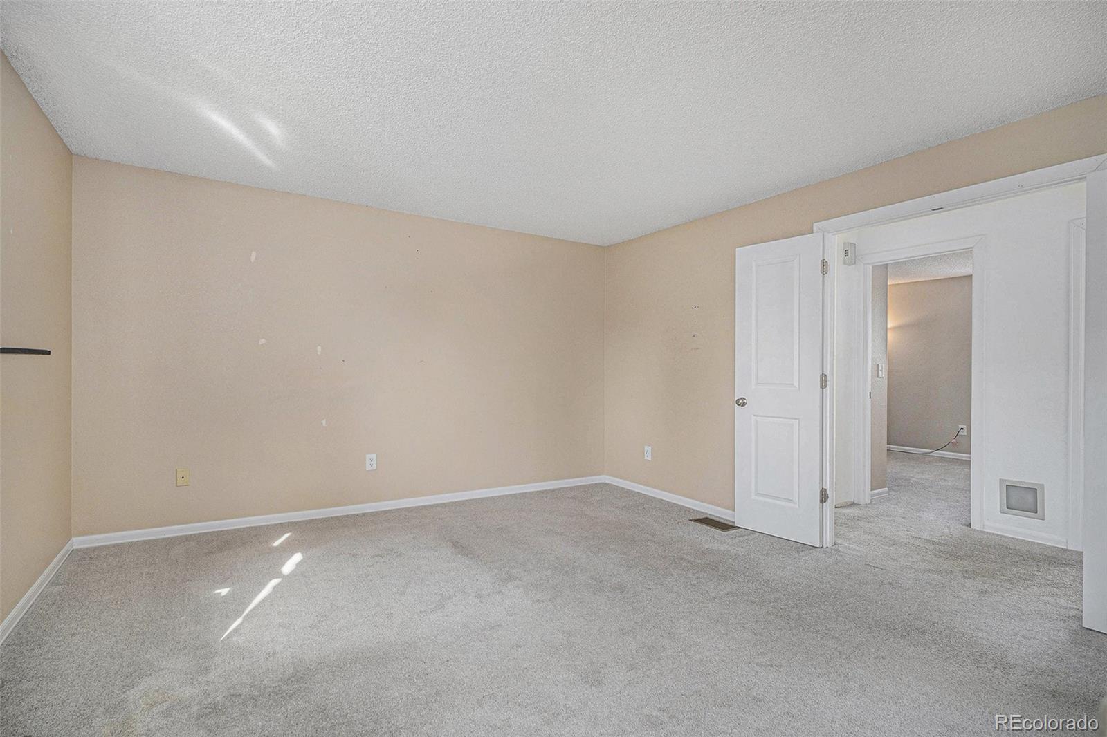 MLS Image #18 for 19962 e kent drive,aurora, Colorado