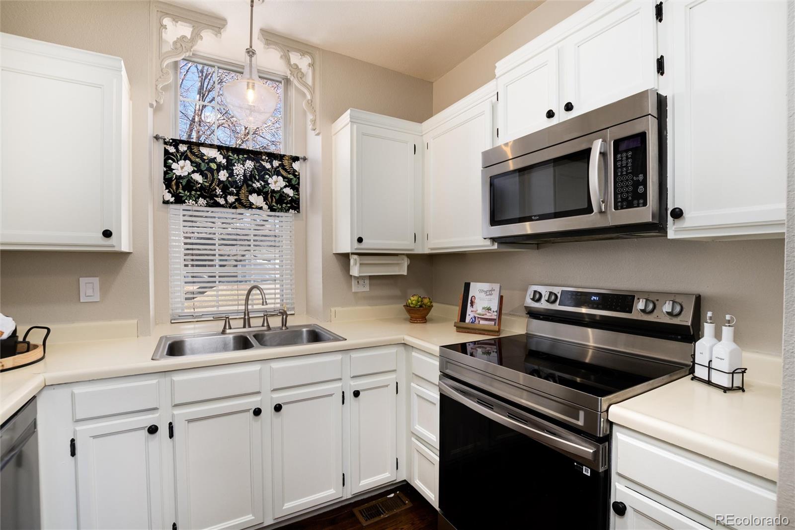MLS Image #15 for 19632 e bethany drive,aurora, Colorado