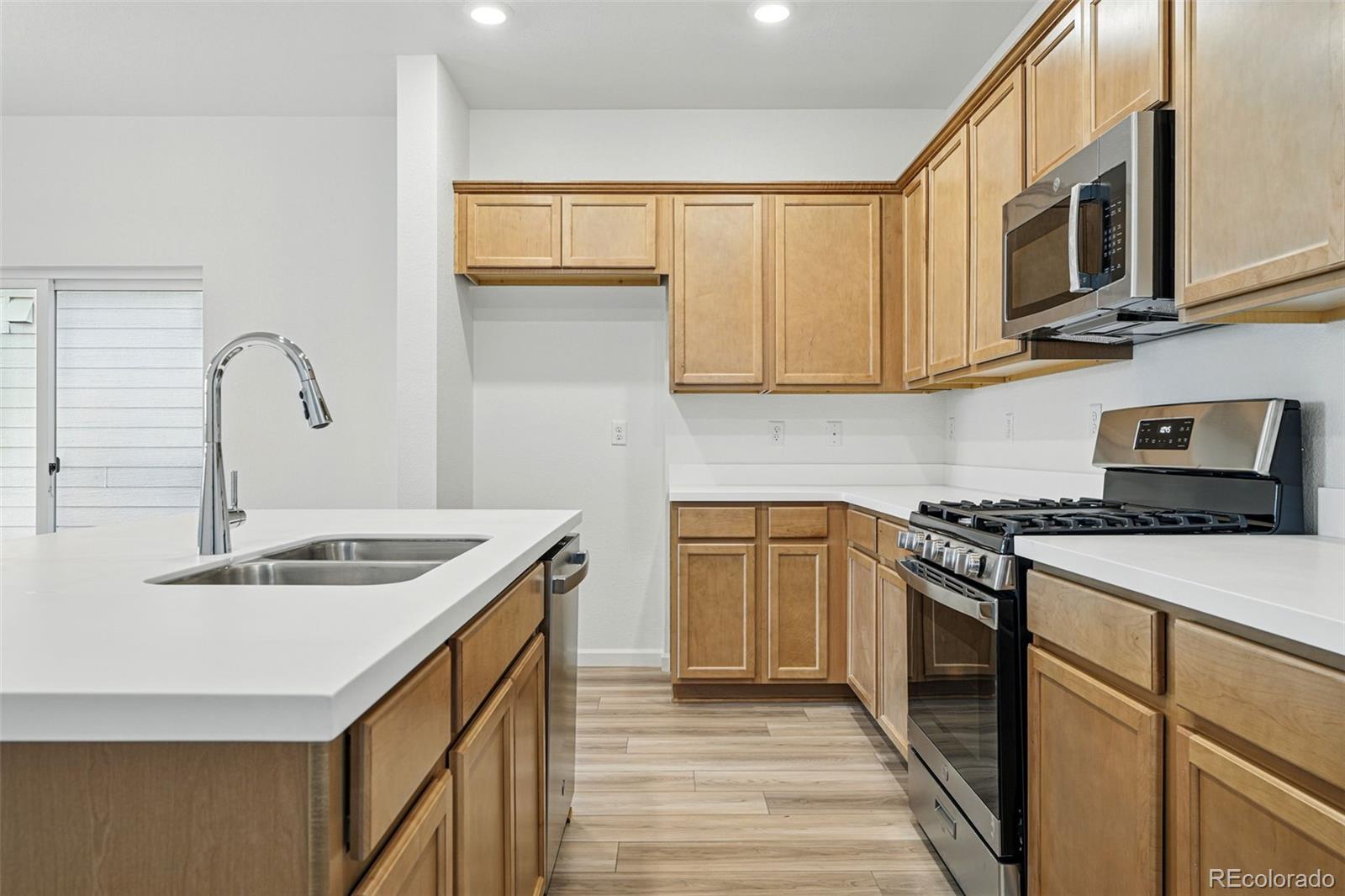 MLS Image #11 for 2116  chambers road,brighton, Colorado