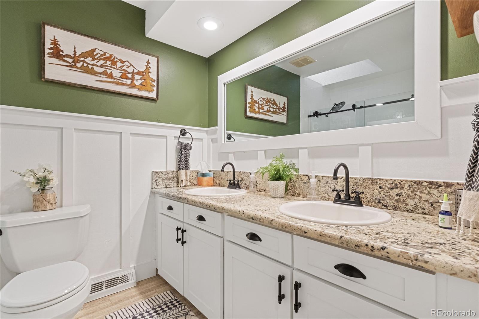 MLS Image #12 for 3326 s geneva street,denver, Colorado