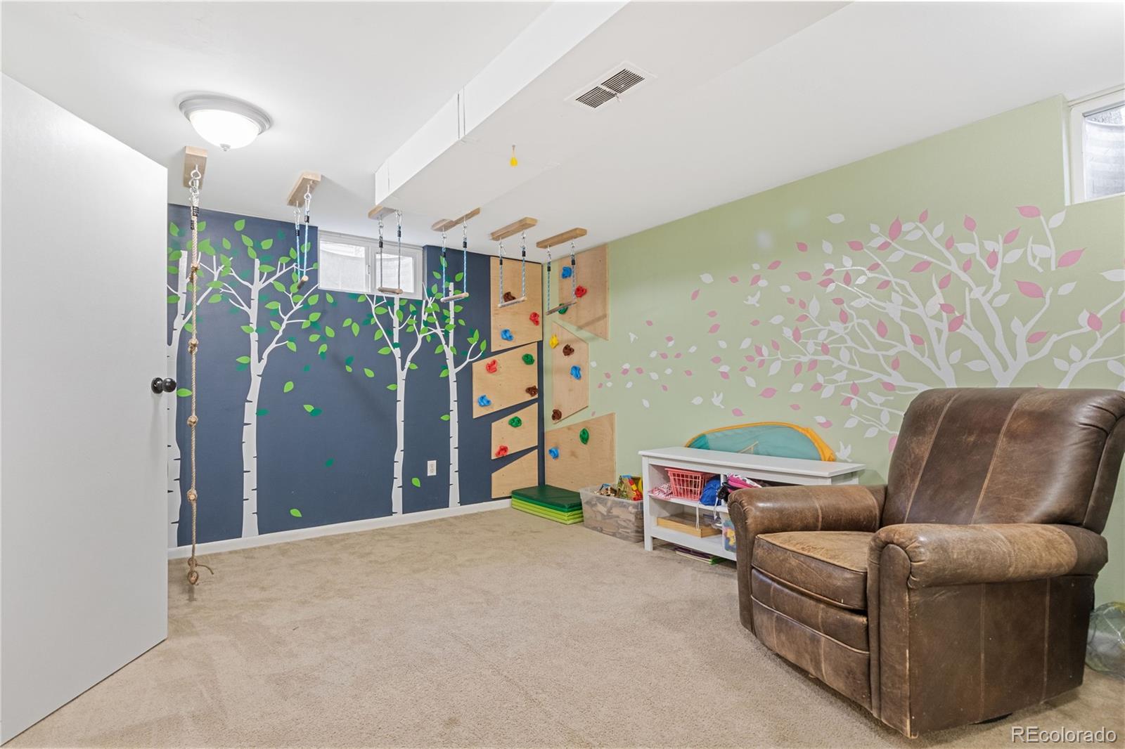 MLS Image #26 for 3326 s geneva street,denver, Colorado