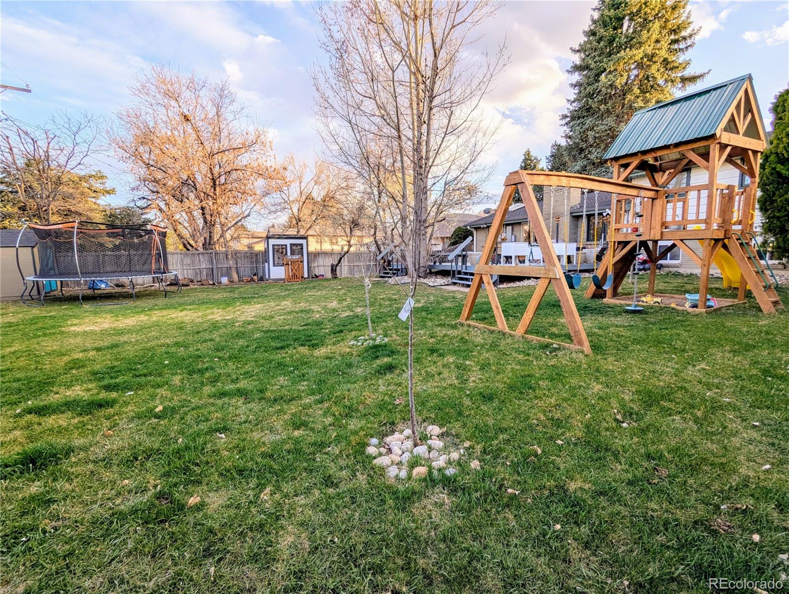 MLS Image #33 for 3326 s geneva street,denver, Colorado