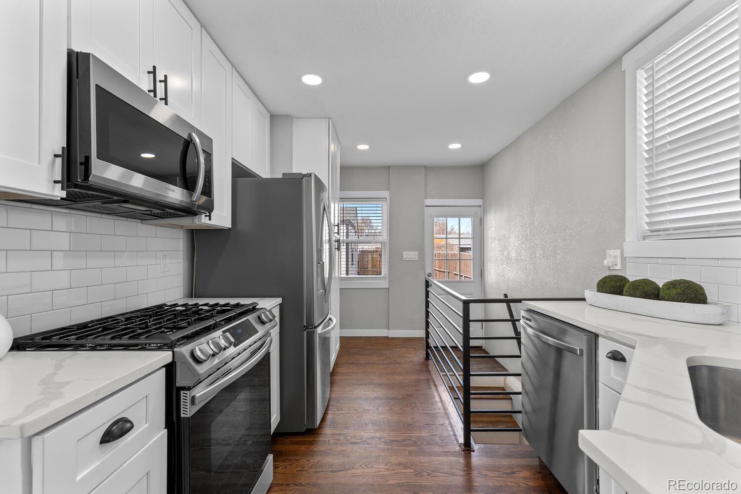 MLS Image #11 for 75 s knox court,denver, Colorado