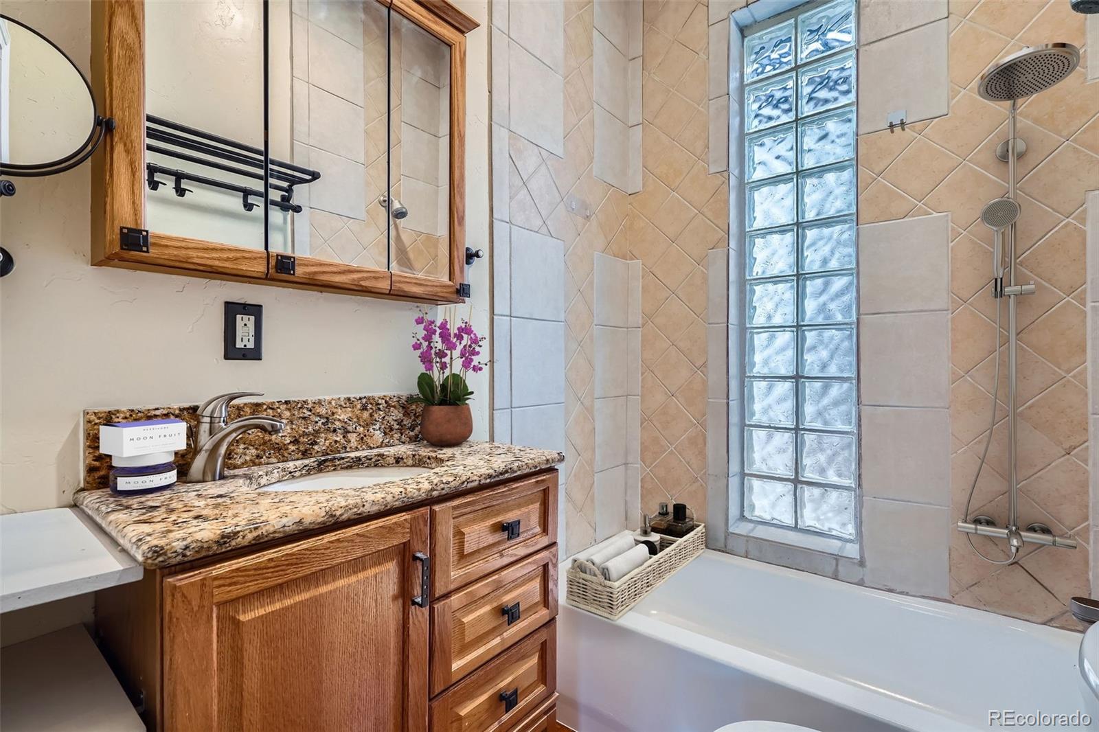 MLS Image #14 for 1137 w 13th avenue,denver, Colorado