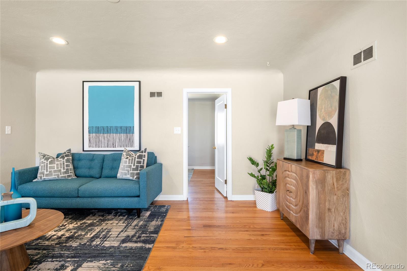 MLS Image #4 for 2686 s gilpin street,denver, Colorado