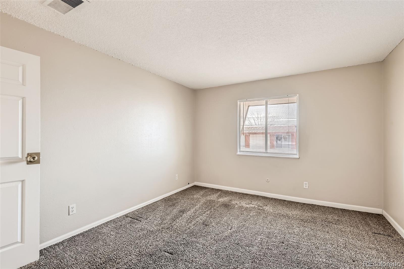 MLS Image #6 for 10211  ura lane,thornton, Colorado