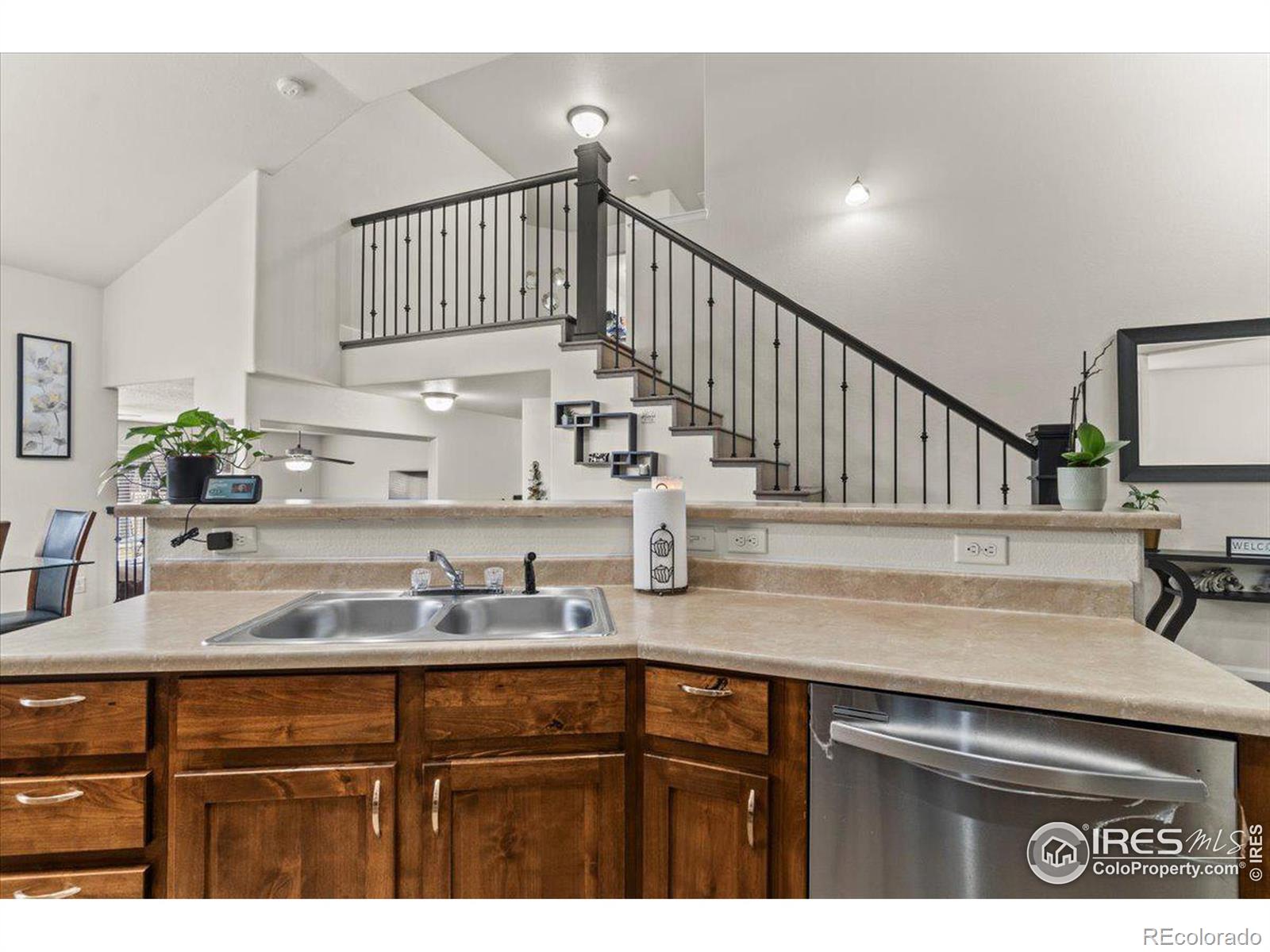 MLS Image #11 for 5786  valley vista avenue,firestone, Colorado