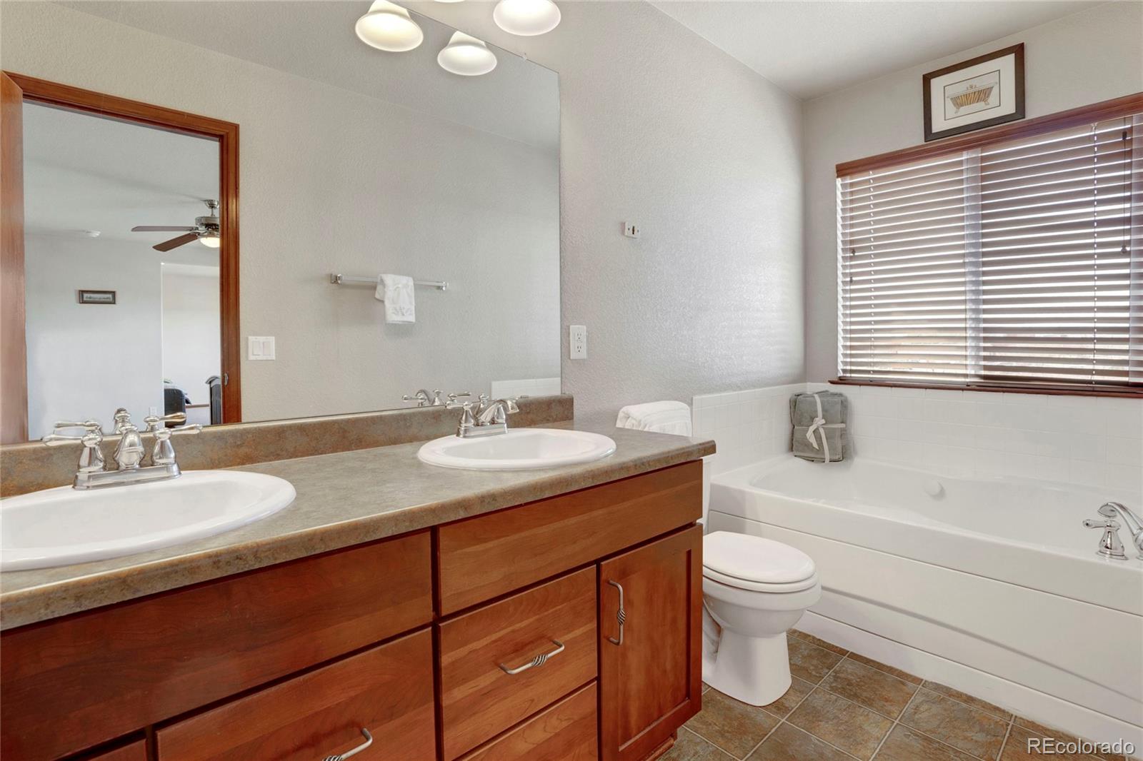 MLS Image #17 for 5511  kittredge street,denver, Colorado