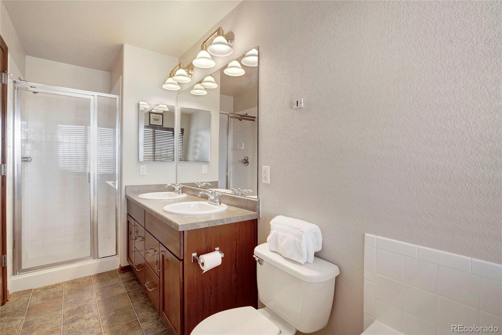 MLS Image #18 for 5511  kittredge street,denver, Colorado