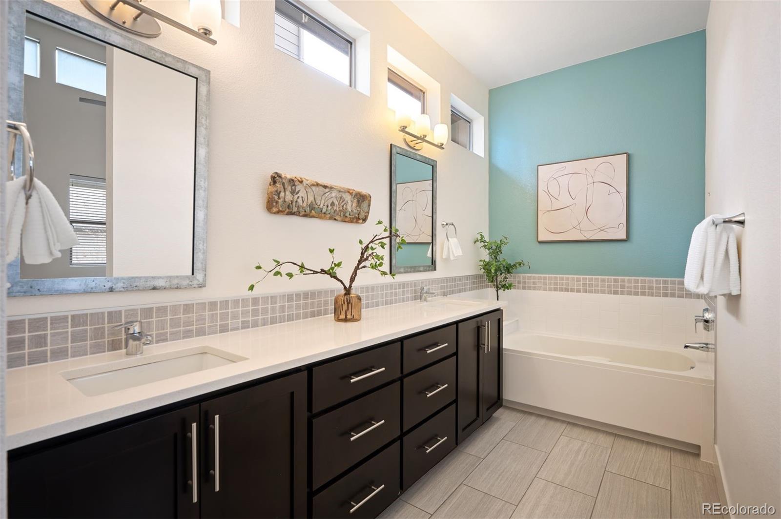 MLS Image #16 for 5050  akron street,denver, Colorado