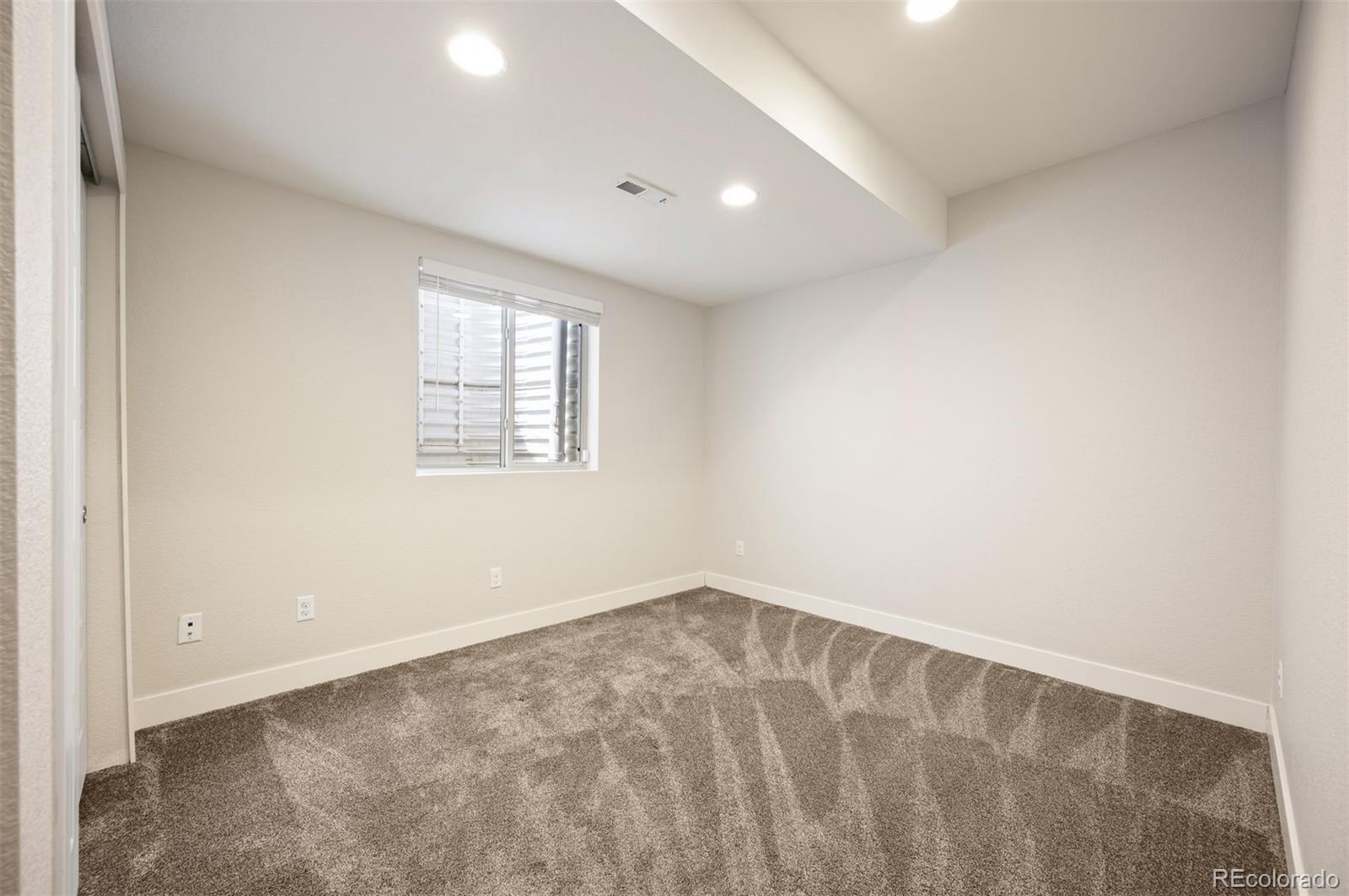 MLS Image #24 for 5050  akron street,denver, Colorado