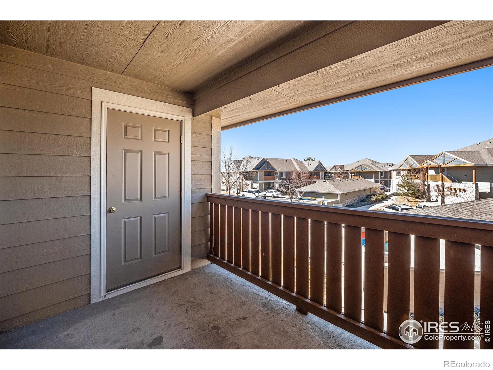 MLS Image #8 for 1335  lake circle,windsor, Colorado