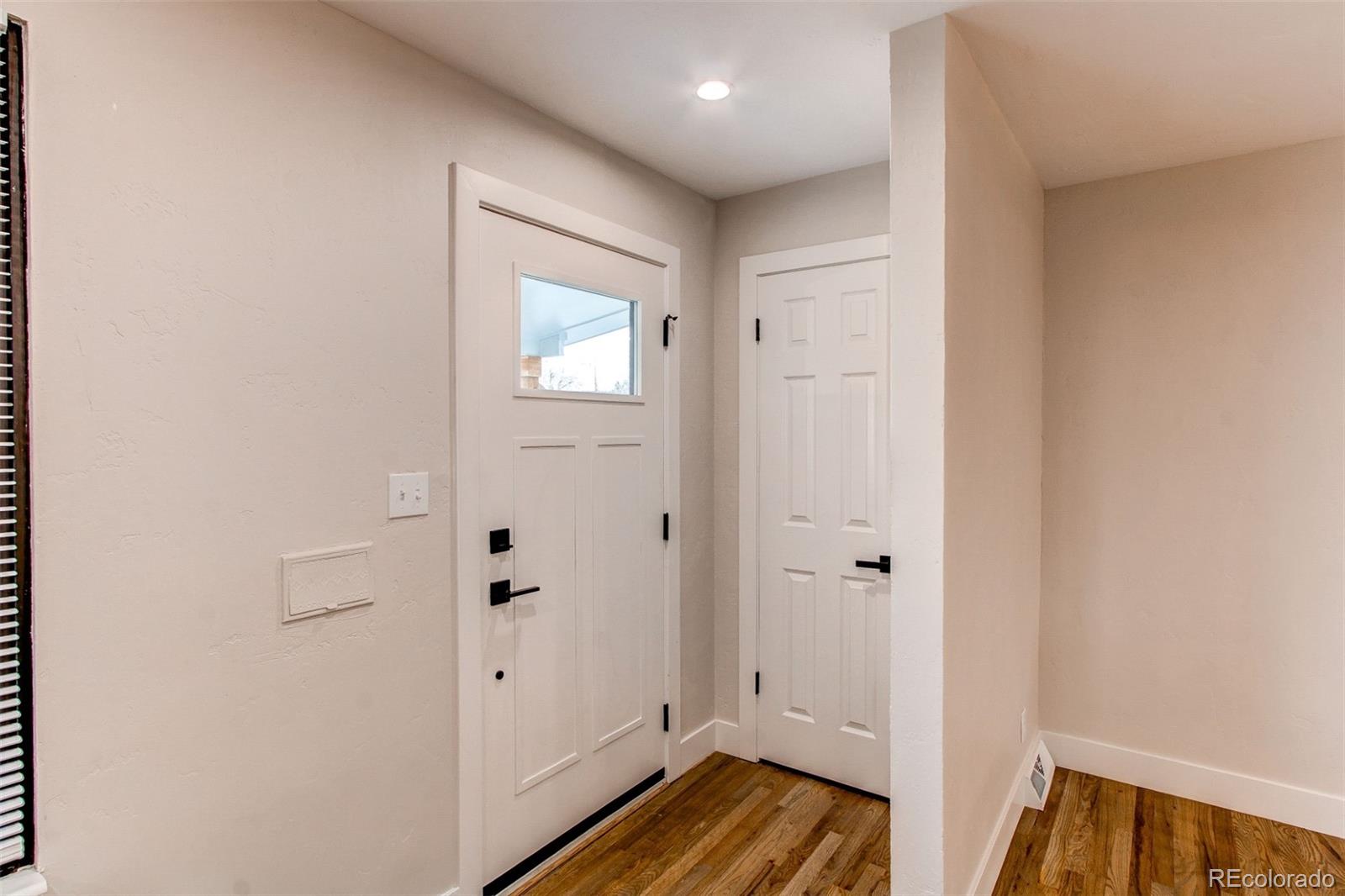 MLS Image #3 for 2372  paris street,aurora, Colorado