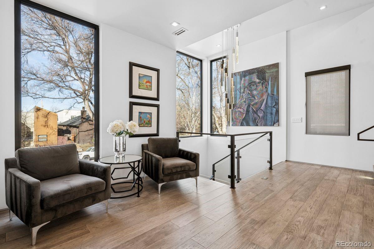 MLS Image #21 for 562  steele street,denver, Colorado