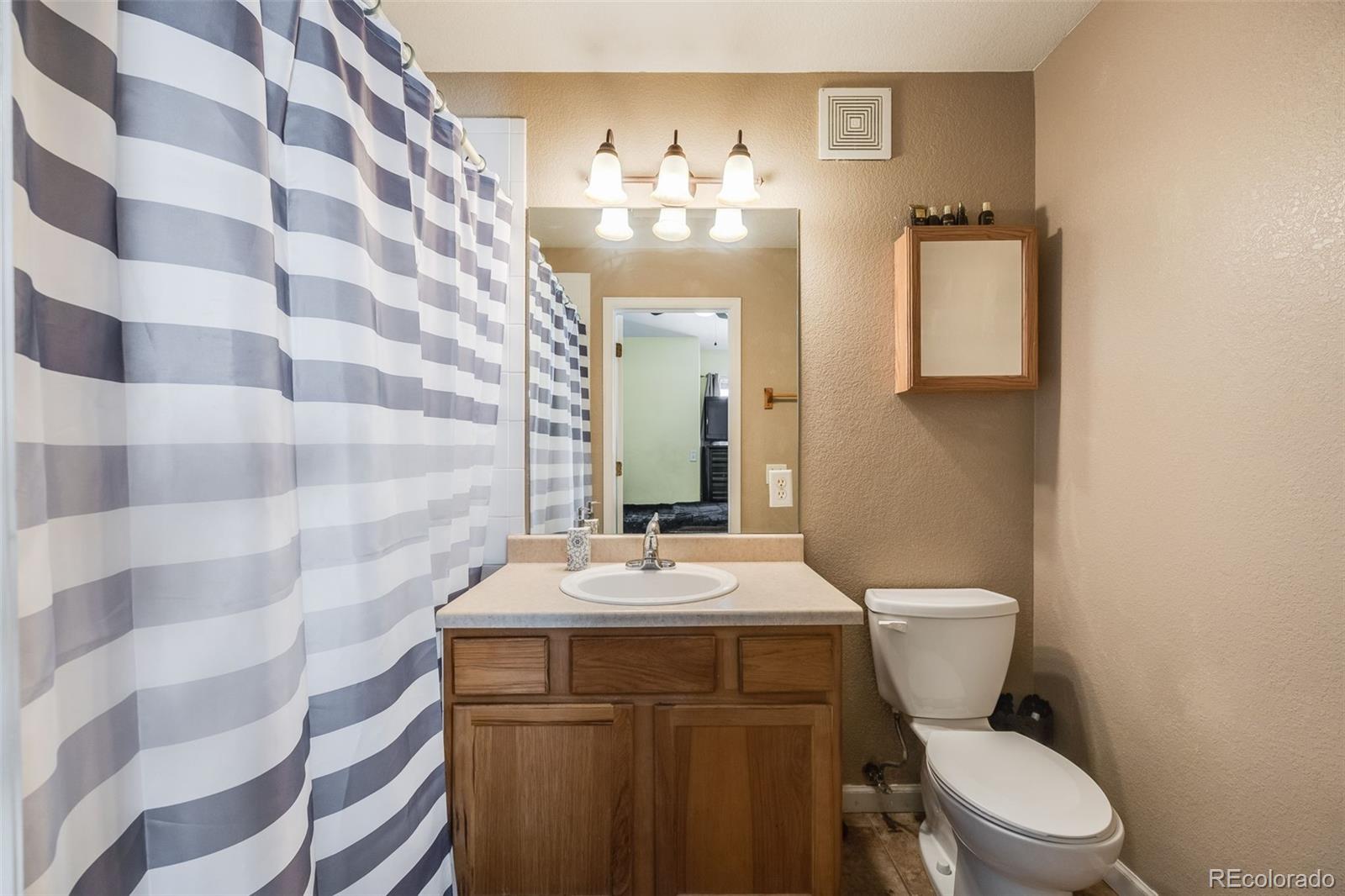 MLS Image #23 for 17282 e tennessee drive,aurora, Colorado