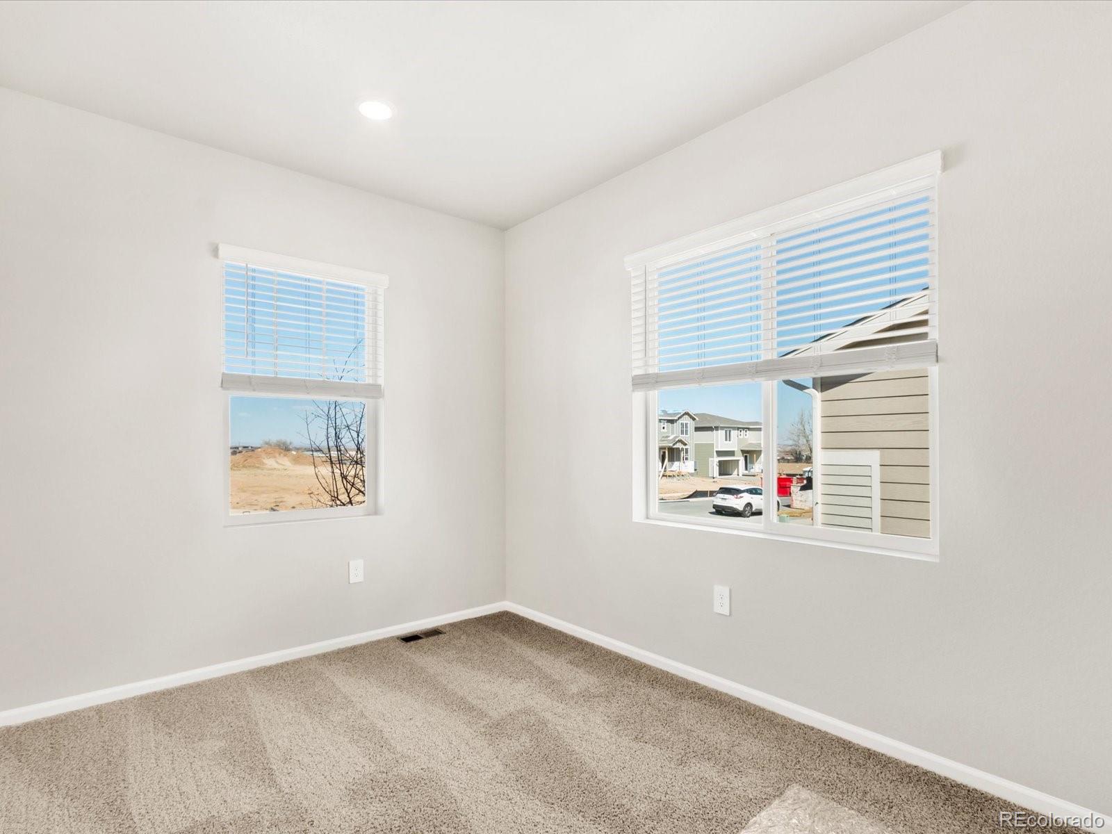 MLS Image #4 for 2716  73rd avenue court,greeley, Colorado