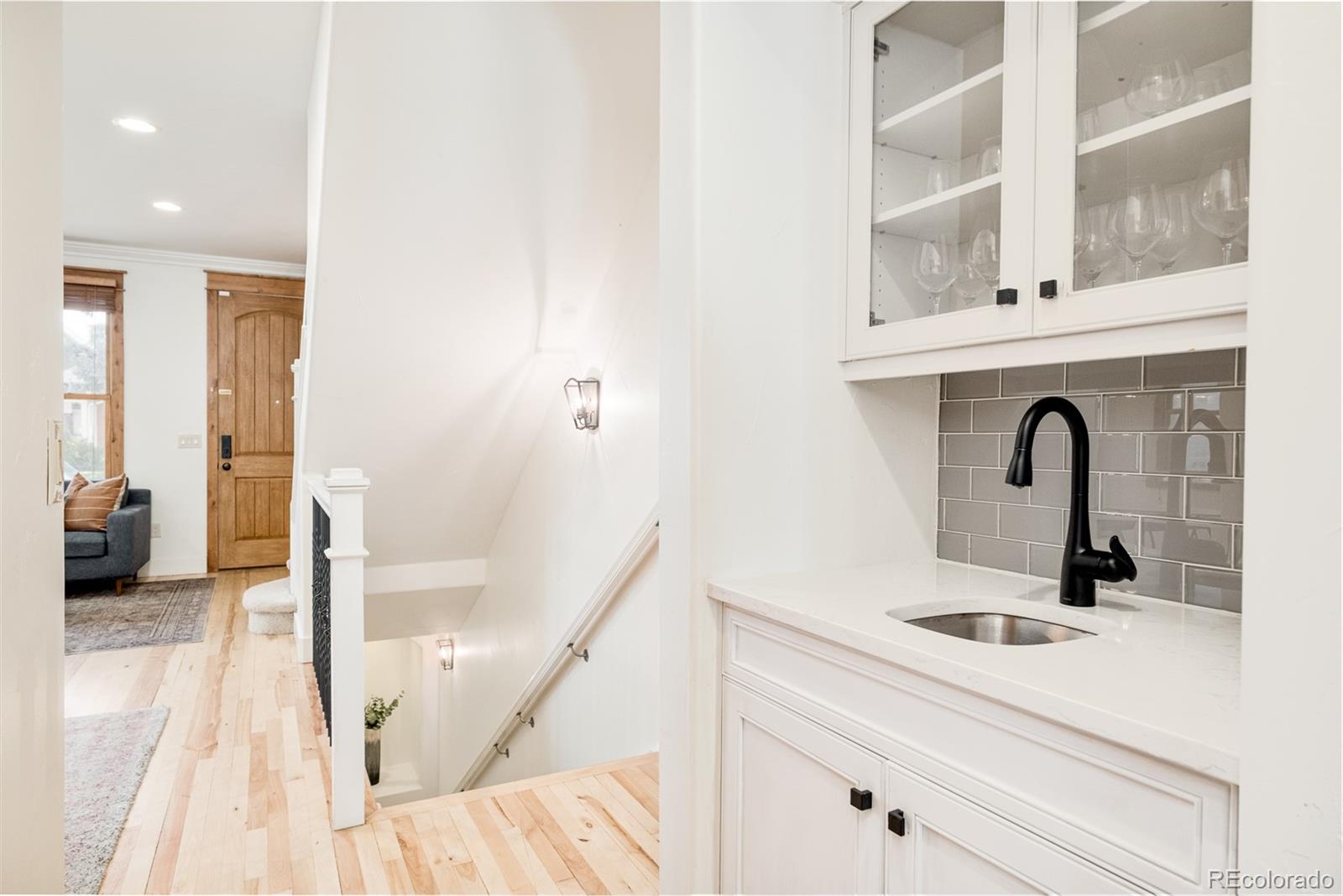 MLS Image #16 for 449 n pearl street,denver, Colorado