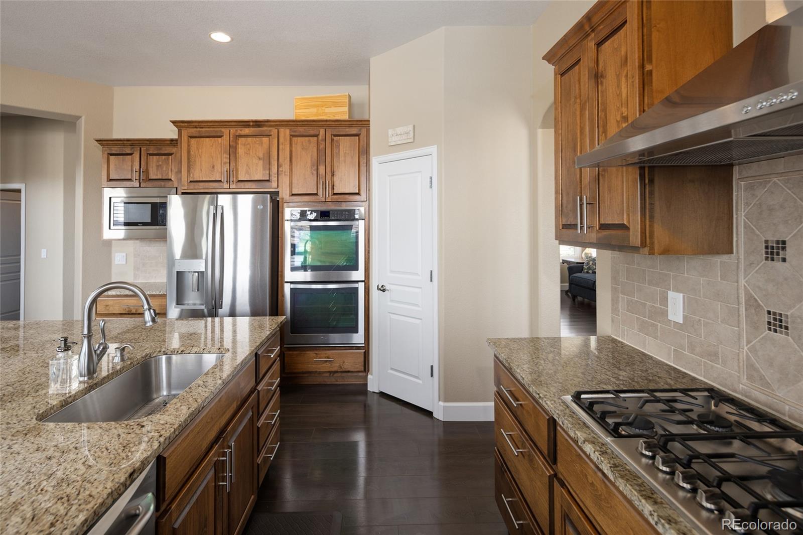 MLS Image #8 for 13507 w 87th terrace,arvada, Colorado