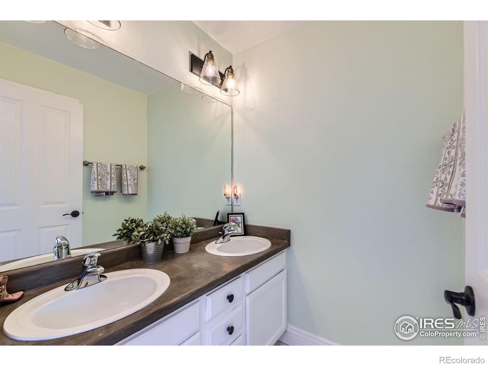 MLS Image #19 for 14031  blue river trail,broomfield, Colorado