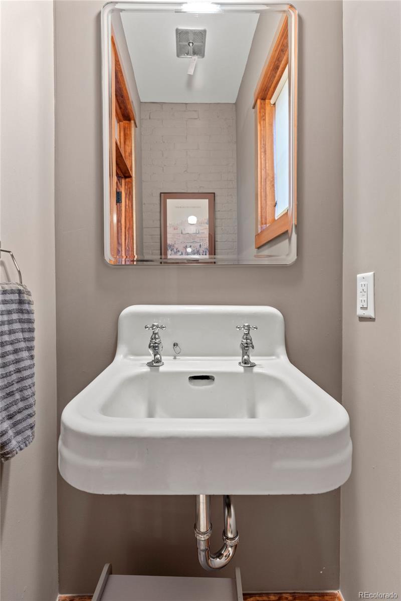 MLS Image #17 for 2447  hooker street,denver, Colorado