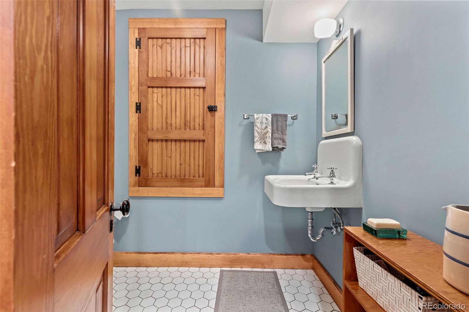 MLS Image #29 for 2447  hooker street,denver, Colorado