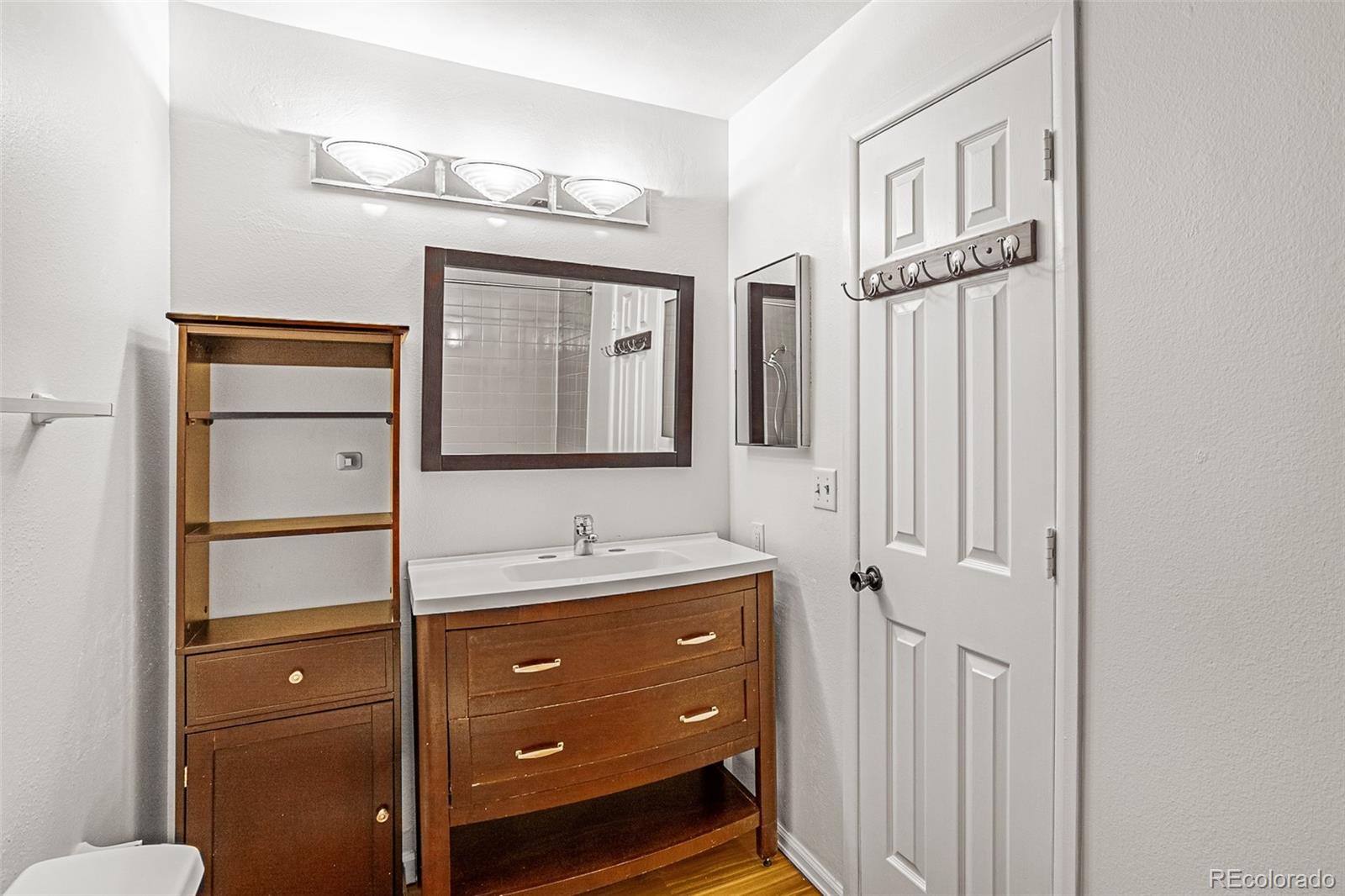 MLS Image #15 for 1180 s monaco parkway,denver, Colorado