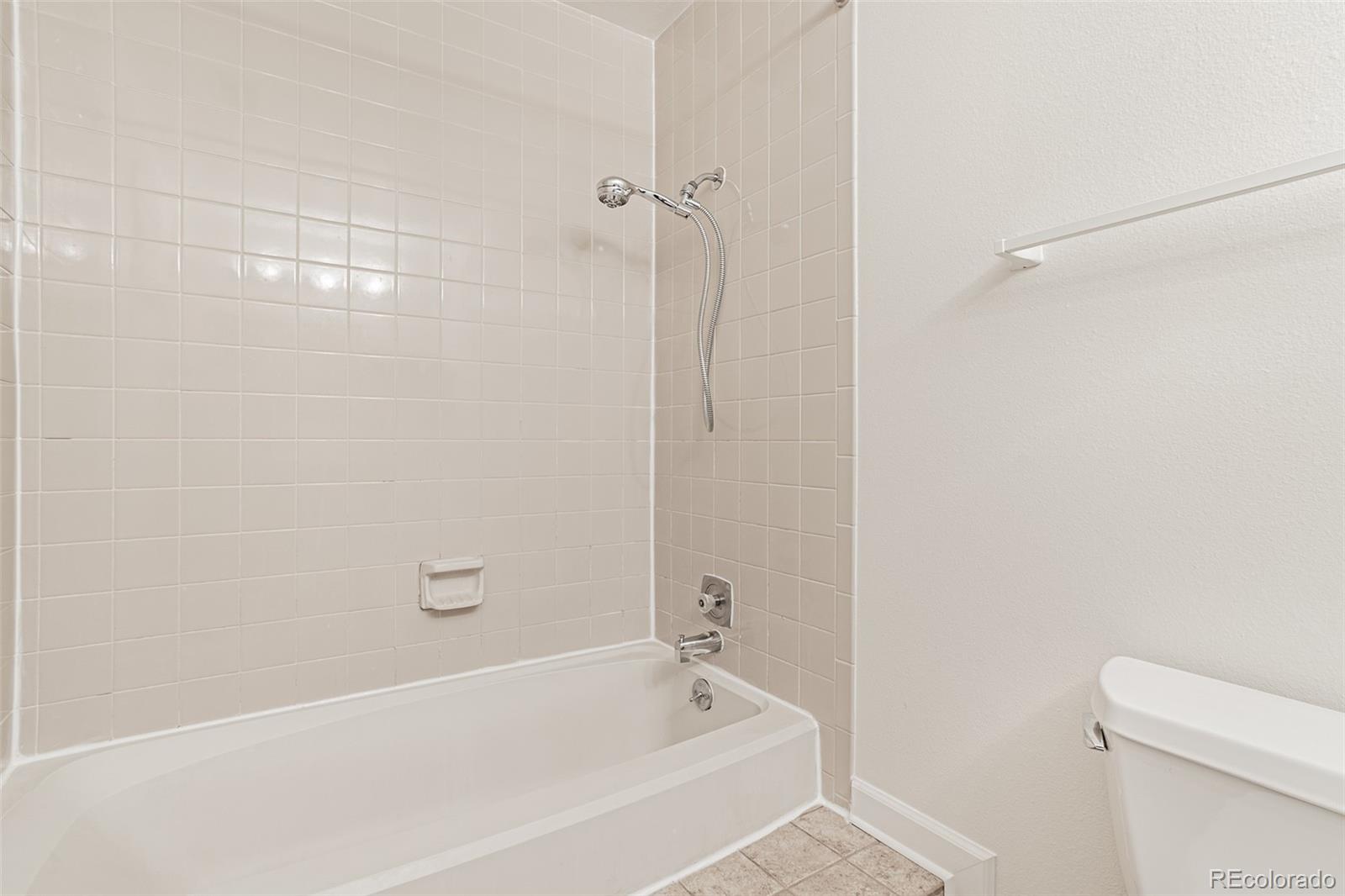 MLS Image #17 for 1180 s monaco parkway,denver, Colorado