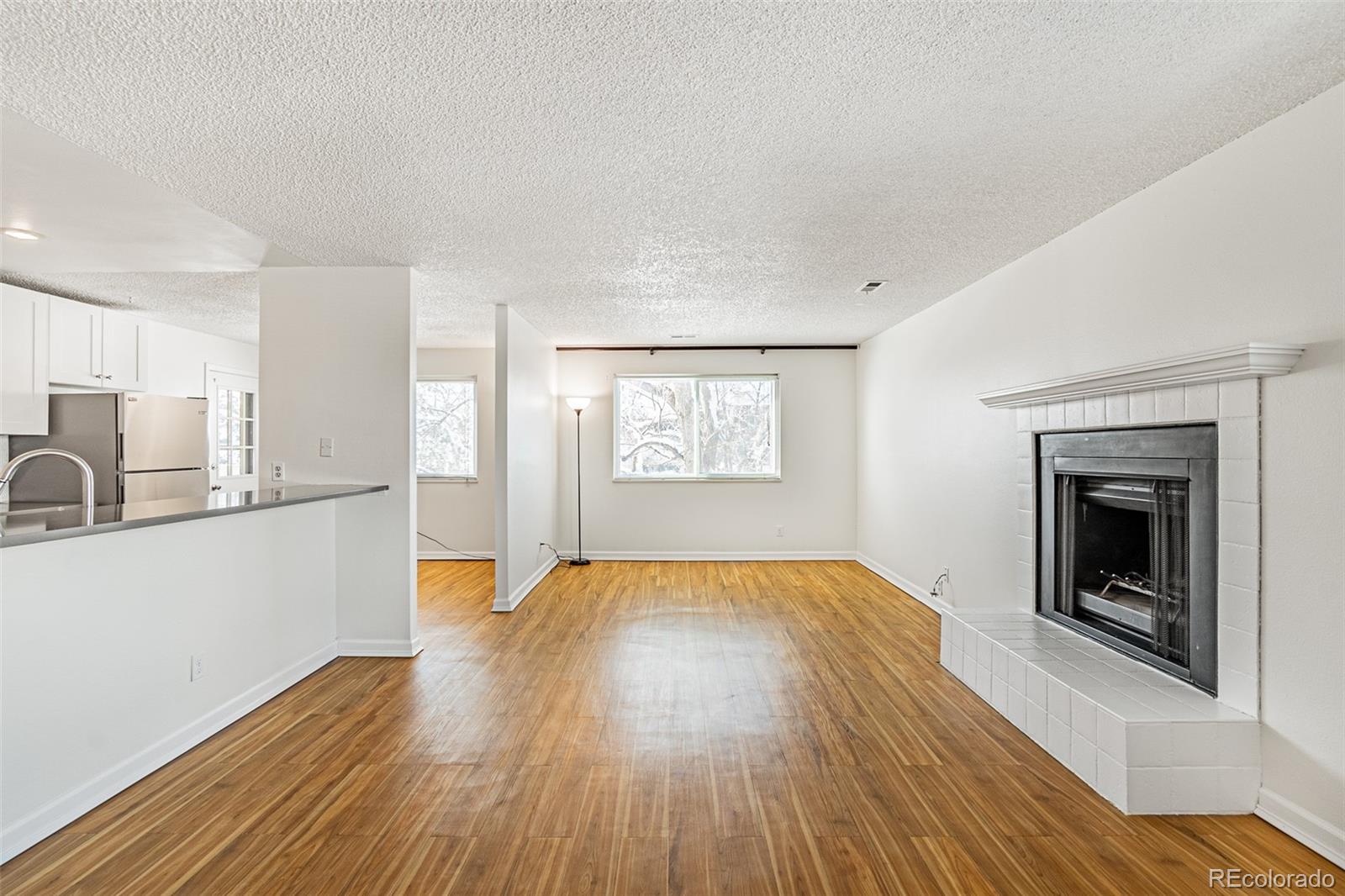 MLS Image #6 for 1180 s monaco parkway,denver, Colorado