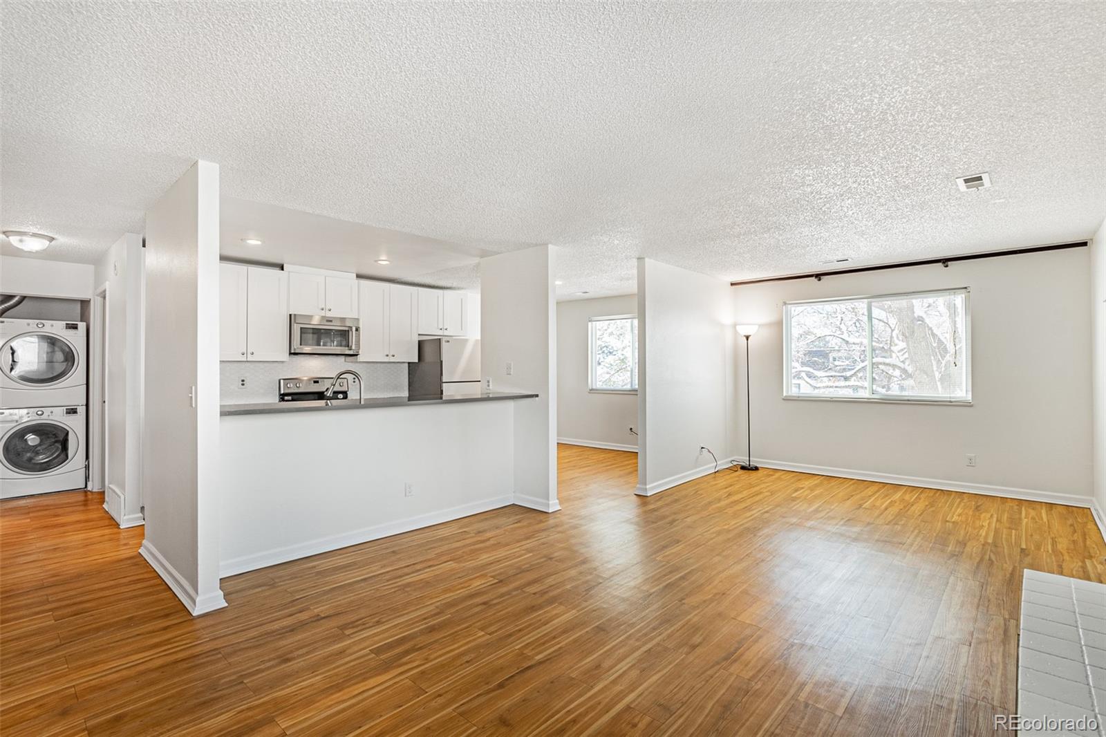 MLS Image #7 for 1180 s monaco parkway,denver, Colorado