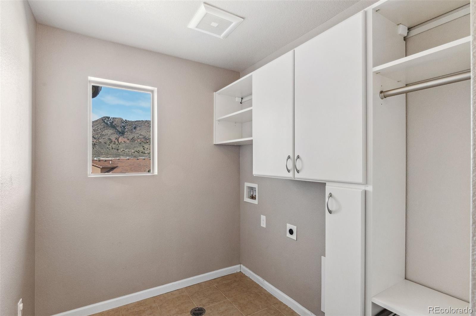 MLS Image #18 for 2299 s norse way,lakewood, Colorado