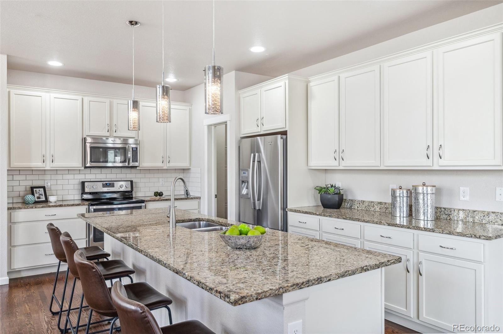 MLS Image #6 for 2299 s norse way,lakewood, Colorado