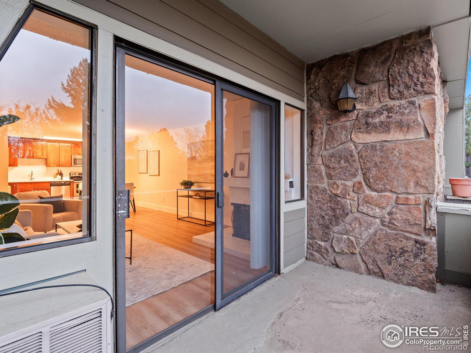 MLS Image #15 for 3120  corona trail,boulder, Colorado